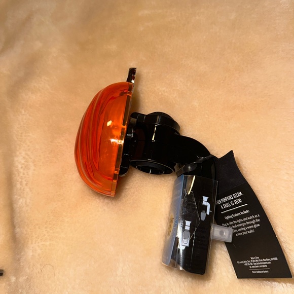 BBW PUMPKIN 🎃 SKULL 💀 Nightlight Wallflower Plug In NWT - Picture 4 of 4